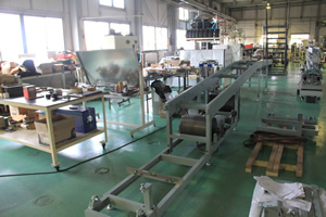 新規製作品、旧部品の組み立て