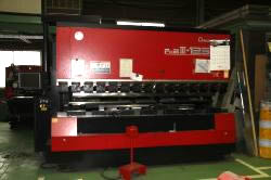 ＮＣブレーキプレス　アマダ １２５ｔ　３０００